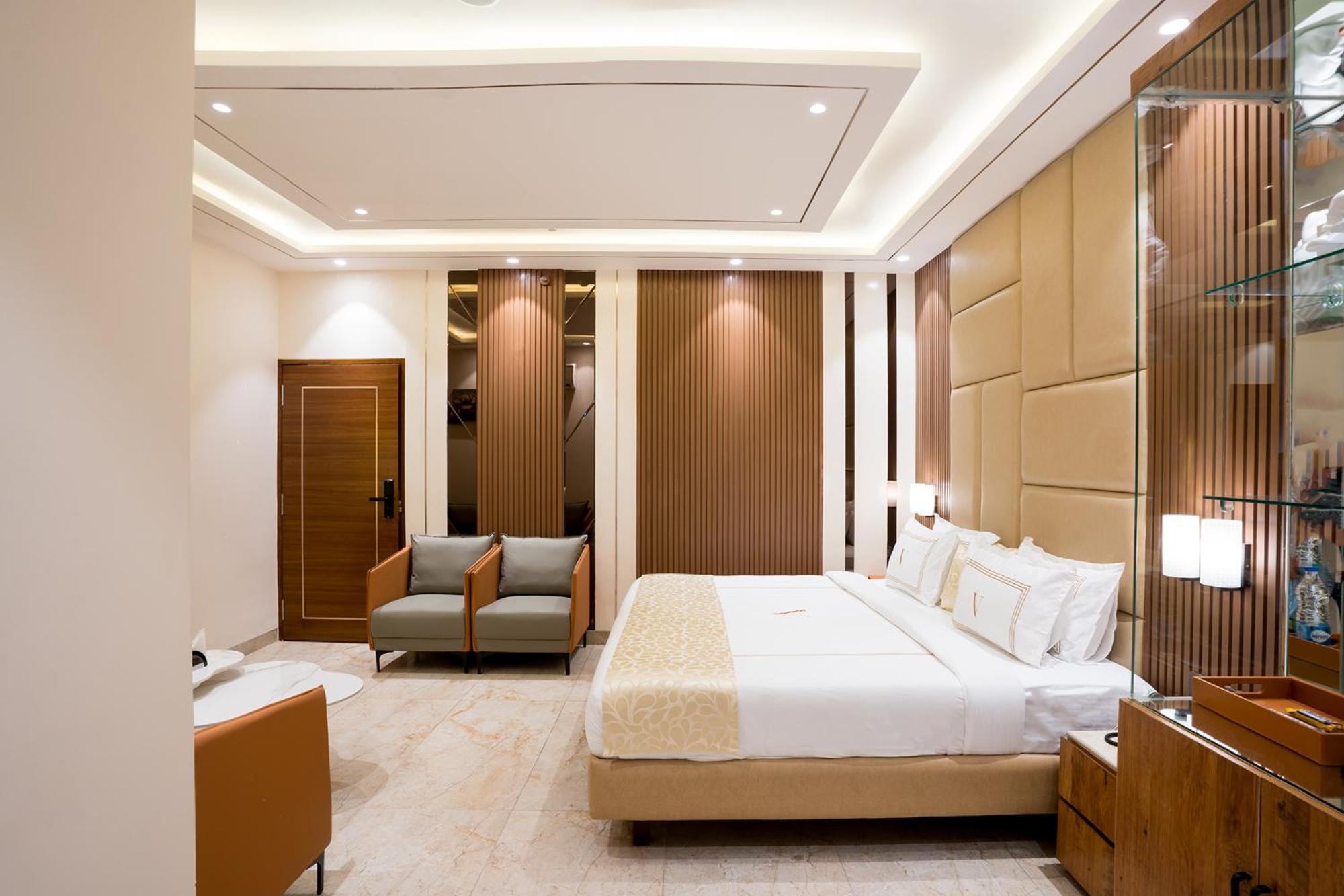 Отель Oriva Vinflora Residency - Nr Lv Prasad Hospital, Banjara Hills Хайдарабад Экстерьер фото