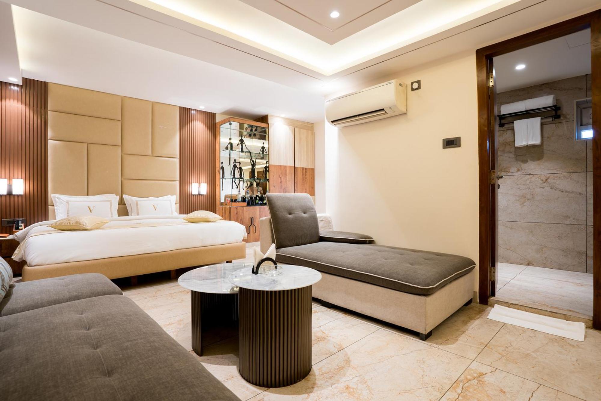 Отель Oriva Vinflora Residency - Nr Lv Prasad Hospital, Banjara Hills Хайдарабад Экстерьер фото