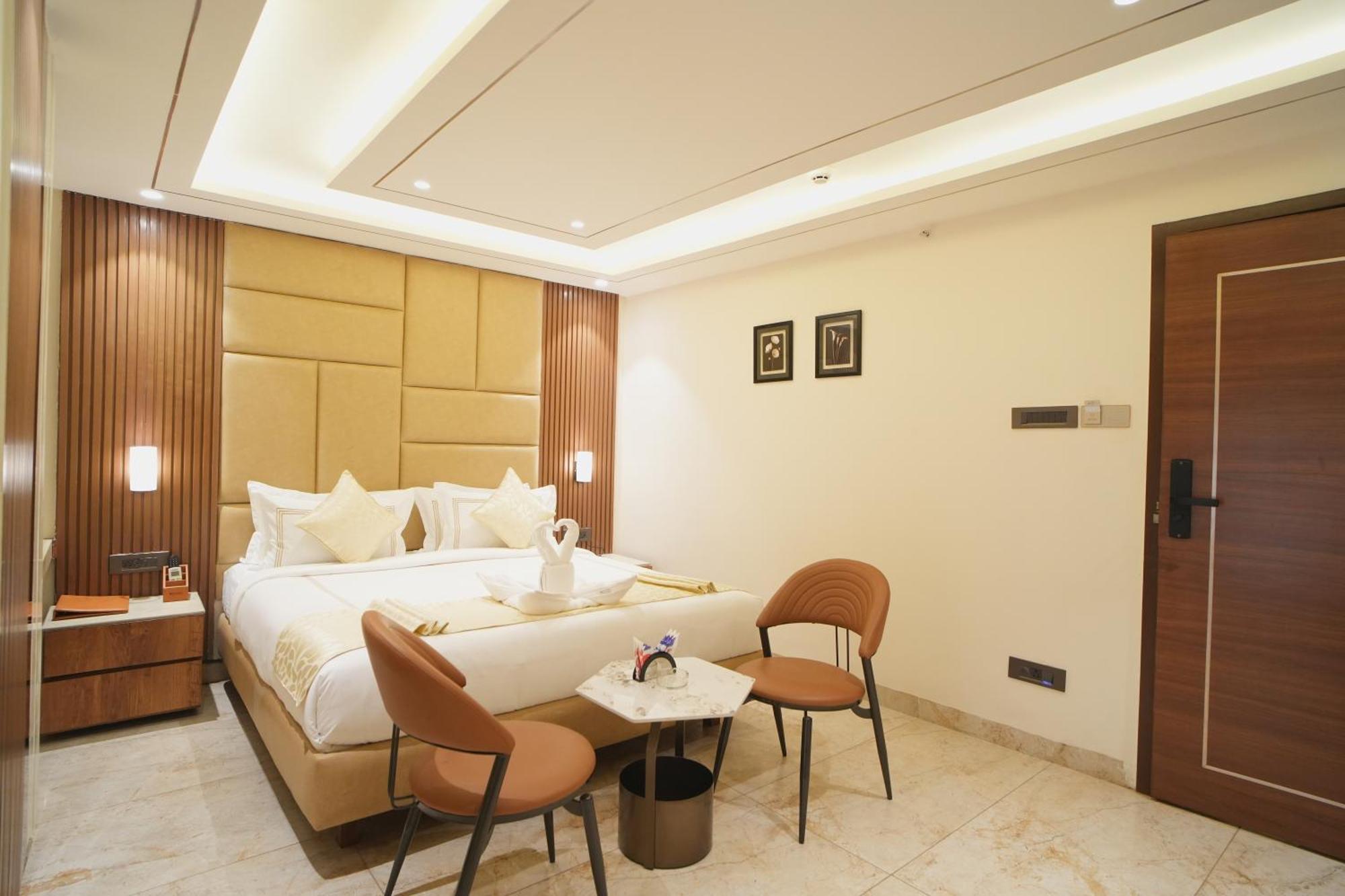 Отель Oriva Vinflora Residency - Nr Lv Prasad Hospital, Banjara Hills Хайдарабад Экстерьер фото